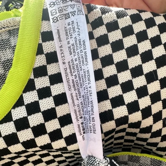 Y2K Check Crop Top - Picture 6 of 6